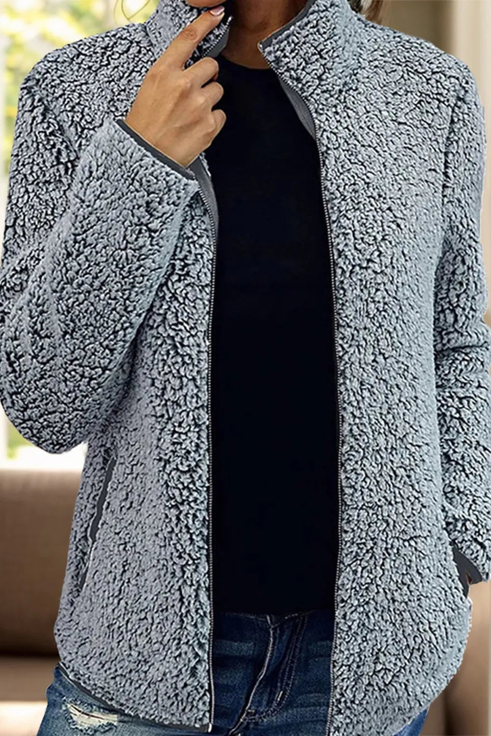 4aef0084-6368-46ba-9037-661867d9ecd9-Max